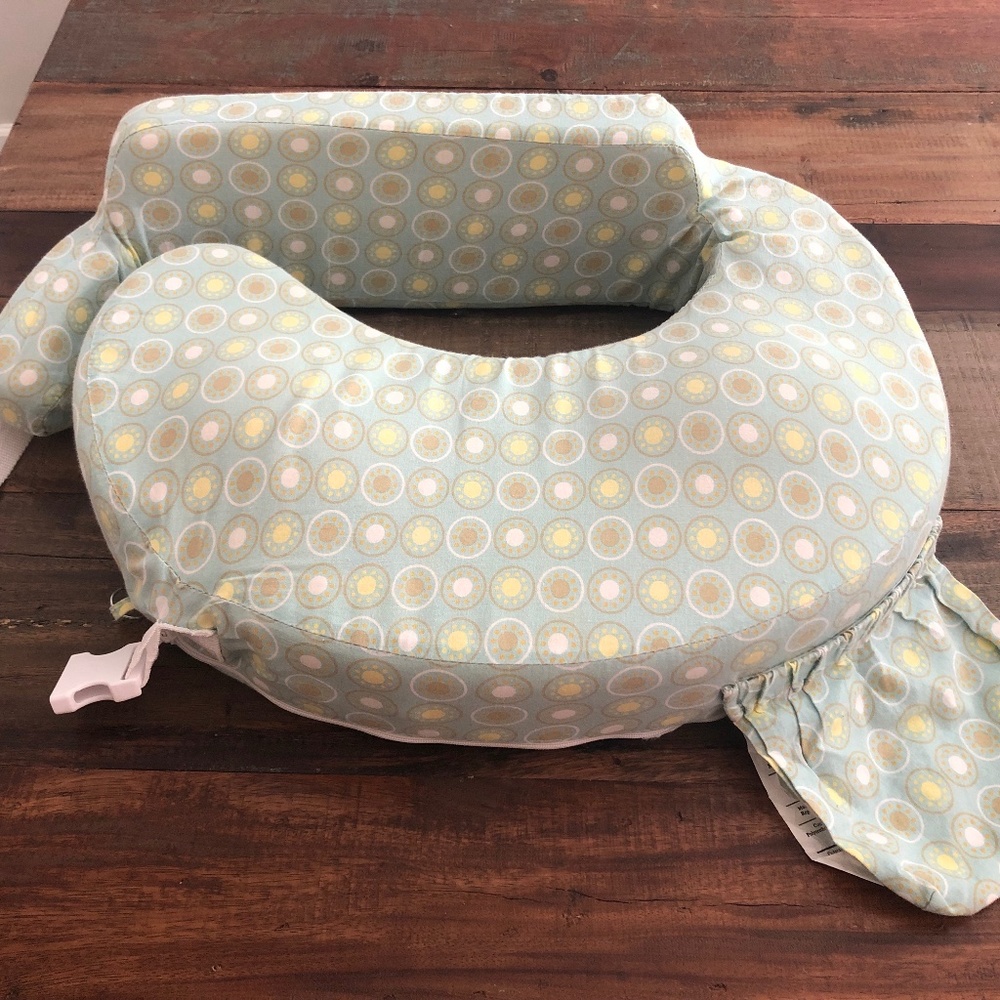 Brestfriend Nursing Pillow
